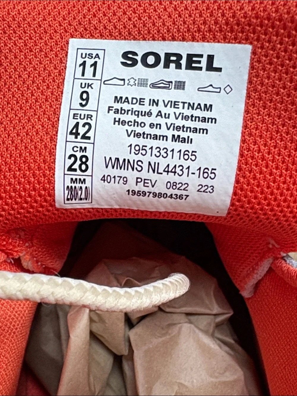 Sorel boots out and  about 3 classic NEW  size 11